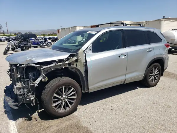 5TDJZRFH6HS418891 2017 TOYOTA HIGHLANDER - Image 1