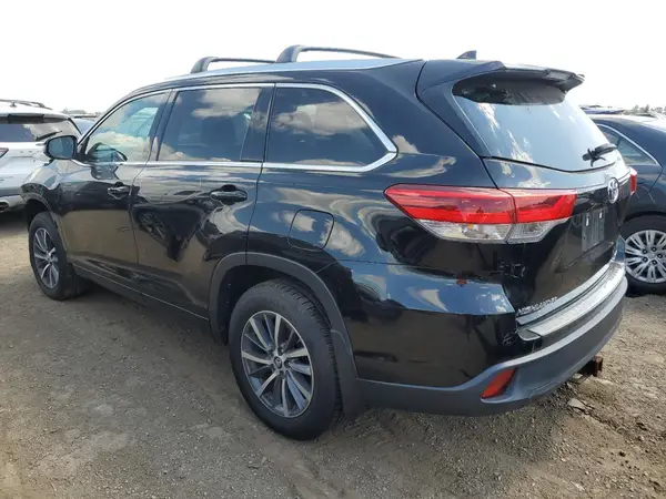 5TDJZRFH6HS420950 2017 TOYOTA HIGHLANDER - Image 2