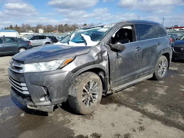 5TDJZRFH6HS425176 2017 TOYOTA HIGHLANDER - Image 1