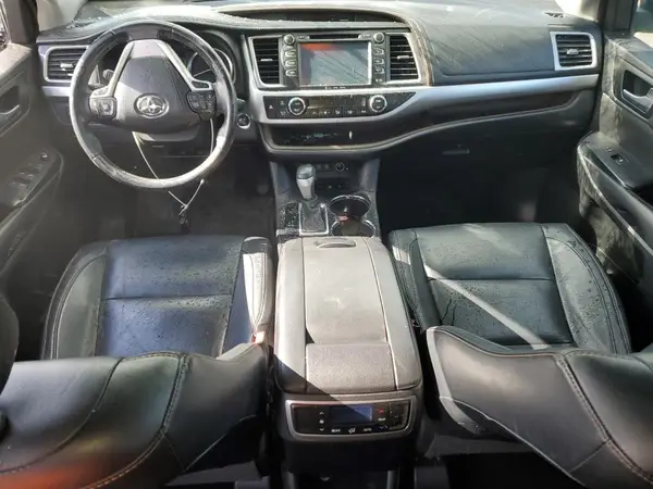 5TDJZRFH6HS425176 2017 TOYOTA HIGHLANDER - Image 8
