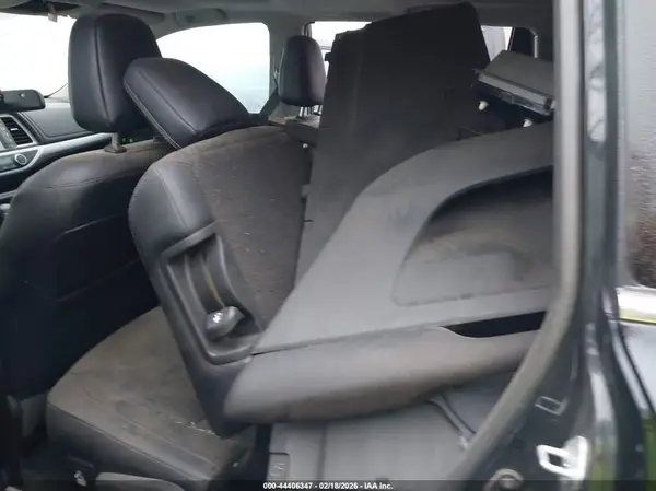 5TDJZRFH6HS429373 2017 TOYOTA HIGHLANDER - Image 8