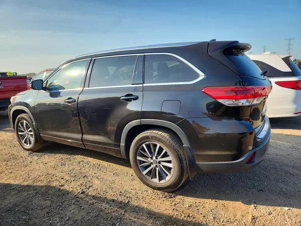 5TDJZRFH6HS435366 2017 TOYOTA HIGHLANDER - Image 2