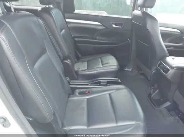 5TDJZRFH6HS454628 2017 TOYOTA HIGHLANDER - Image 8