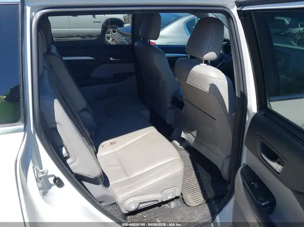 5TDJZRFH6HS455309 2017 TOYOTA HIGHLANDER - Image 8