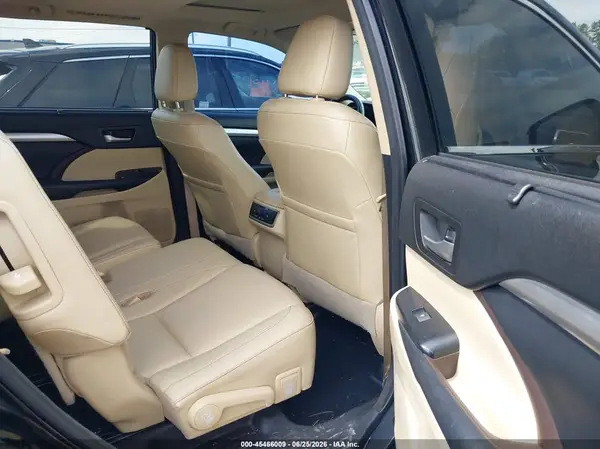 5TDJZRFH6HS463104 2017 TOYOTA HIGHLANDER - Image 8