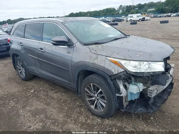 5TDJZRFH6HS465533 2017 TOYOTA HIGHLANDER - Image 1