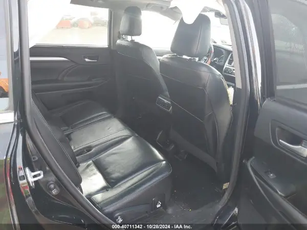 5TDJZRFH6HS468478 2017 TOYOTA HIGHLANDER - Image 8