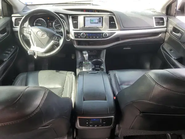 5TDJZRFH6HS470358 2017 TOYOTA HIGHLANDER - Image 8