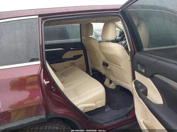 5TDJZRFH6HS471736 2017 TOYOTA HIGHLANDER - Image 8