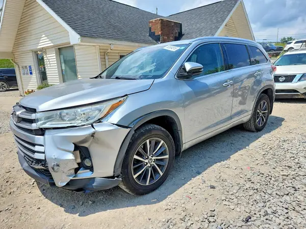 5TDJZRFH6HS510440 2017 TOYOTA HIGHLANDER - Image 1