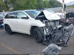 5TDJZRFH6HS513984 2017 TOYOTA HIGHLANDER