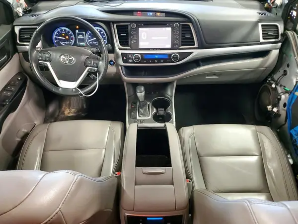 5TDJZRFH6HS518084 2017 TOYOTA HIGHLANDER - Image 8