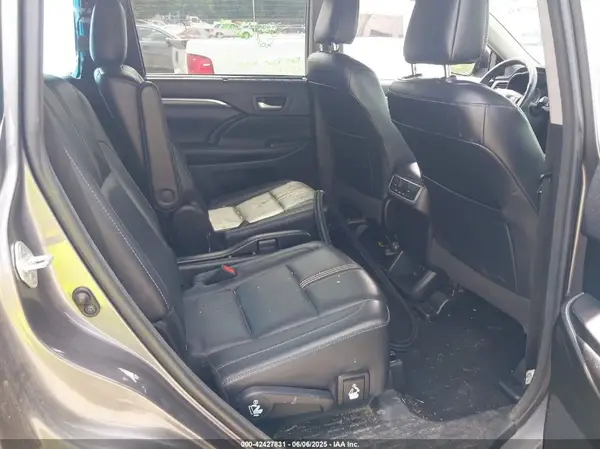 5TDJZRFH6JS495380 2018 TOYOTA HIGHLANDER - Image 8