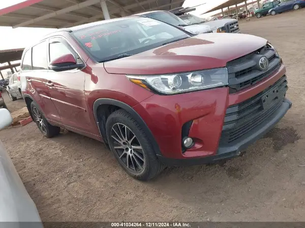 5TDJZRFH6JS495704 2018 TOYOTA HIGHLANDER - Image 1