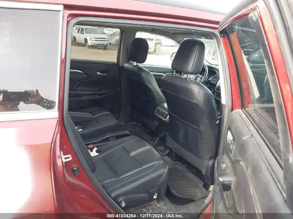 5TDJZRFH6JS495704 2018 TOYOTA HIGHLANDER - Image 8
