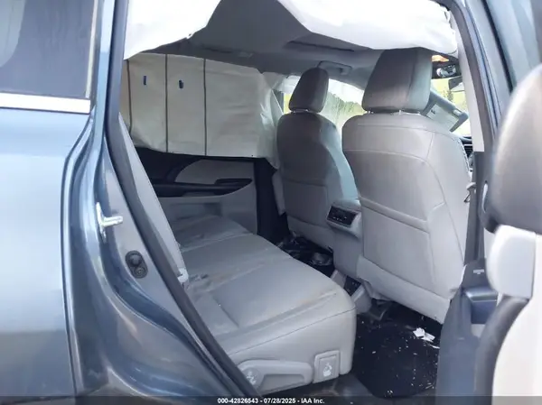 5TDJZRFH6JS497498 2018 TOYOTA HIGHLANDER - Image 8