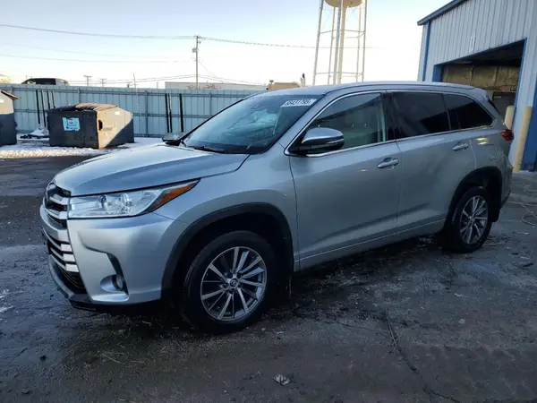 5TDJZRFH6JS525526 2018 TOYOTA HIGHLANDER - Image 1