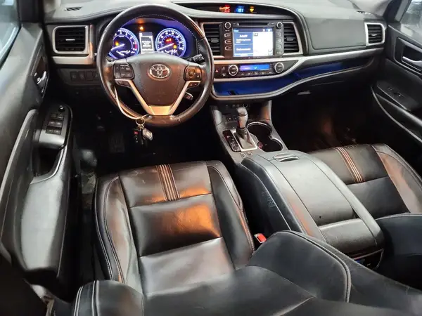 5TDJZRFH6JS536686 2018 TOYOTA HIGHLANDER - Image 8