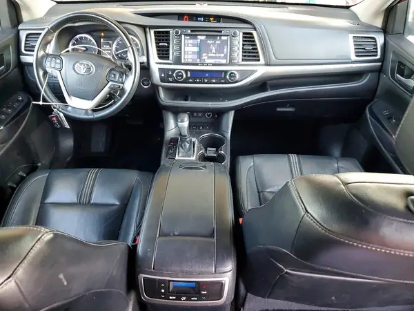 5TDJZRFH6JS536915 2018 TOYOTA HIGHLANDER - Image 8