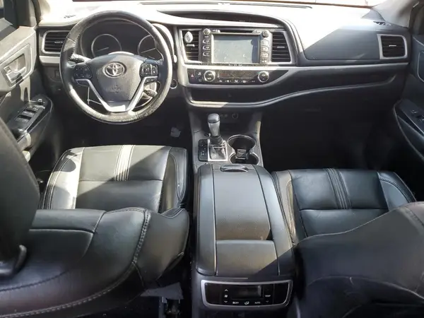 5TDJZRFH6JS541838 2018 TOYOTA HIGHLANDER - Image 8