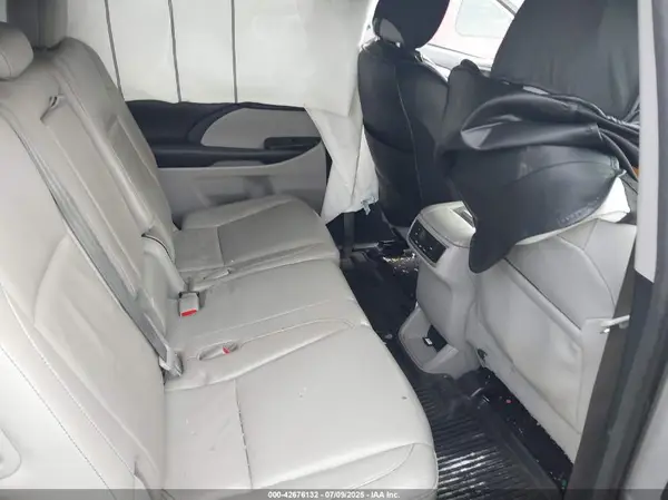 5TDJZRFH6JS550104 2018 TOYOTA HIGHLANDER - Image 8