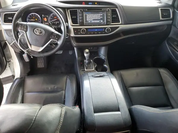 5TDJZRFH6JS550992 2018 TOYOTA HIGHLANDER - Image 8