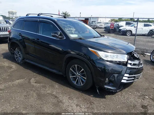 5TDJZRFH6JS554895 2018 TOYOTA HIGHLANDER - Image 1