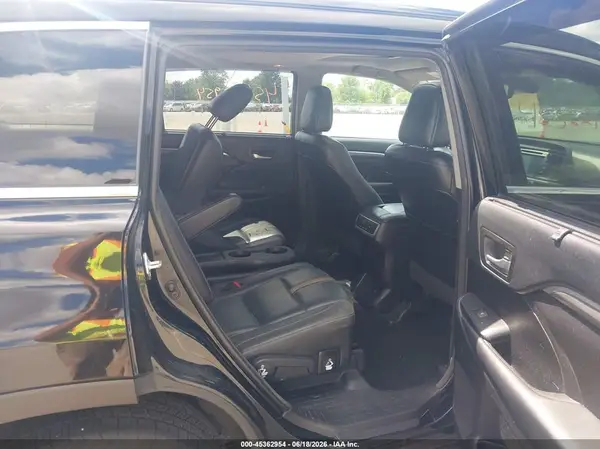 5TDJZRFH6JS560597 2018 TOYOTA HIGHLANDER - Image 8