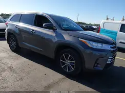 5TDJZRFH6JS806435 2018 TOYOTA HIGHLANDER
