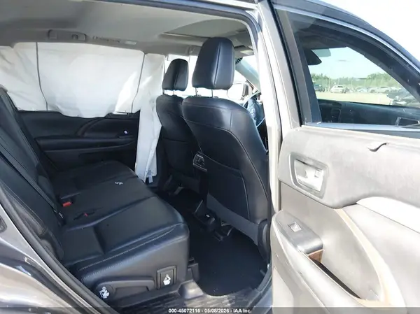 5TDJZRFH6JS806435 2018 TOYOTA HIGHLANDER - Image 8