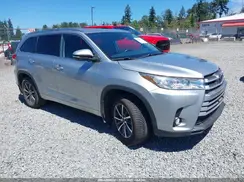 5TDJZRFH6JS832825 2018 TOYOTA HIGHLANDER