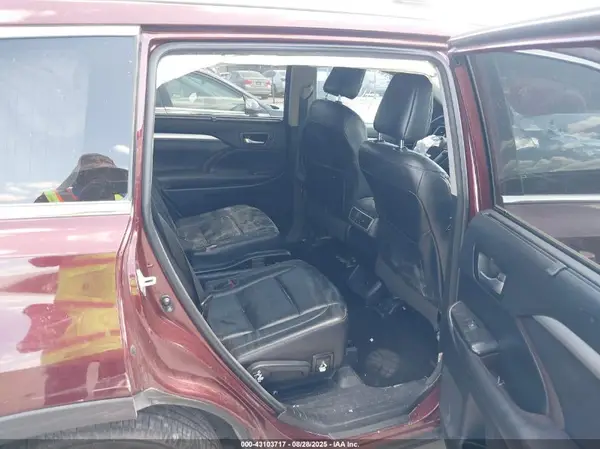 5TDJZRFH6JS844814 2018 TOYOTA HIGHLANDER - Image 8