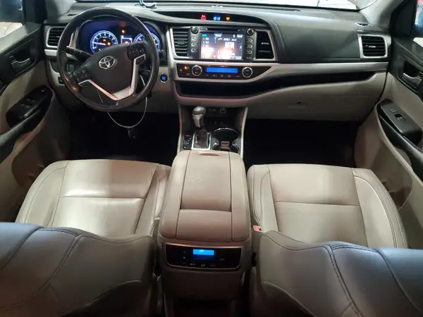 5TDJZRFH6JS848507 2018 TOYOTA HIGHLANDER - Image 8