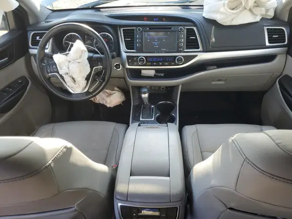 5TDJZRFH6JS854291 2018 TOYOTA HIGHLANDER - Image 8