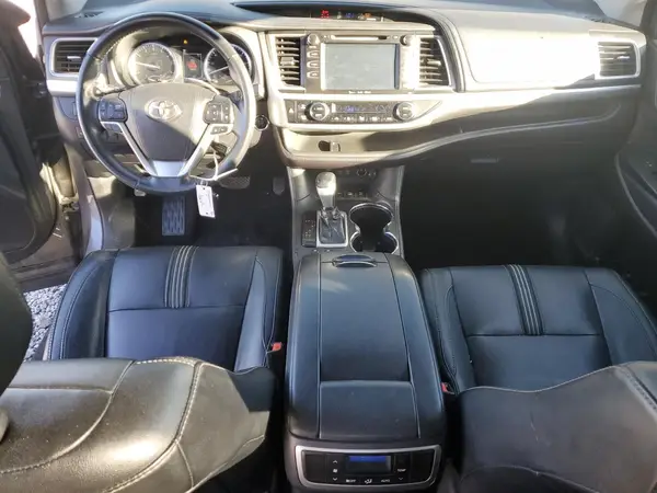 5TDJZRFH6JS861516 2018 TOYOTA HIGHLANDER - Image 8