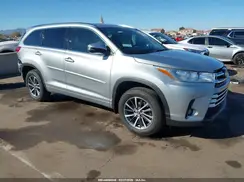 5TDJZRFH6JS876565 2018 TOYOTA HIGHLANDER