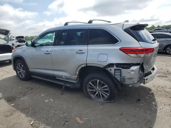 5TDJZRFH6KS568491 2019 TOYOTA HIGHLANDER - Image 2