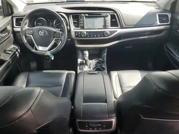 5TDJZRFH6KS568491 2019 TOYOTA HIGHLANDER - Image 8