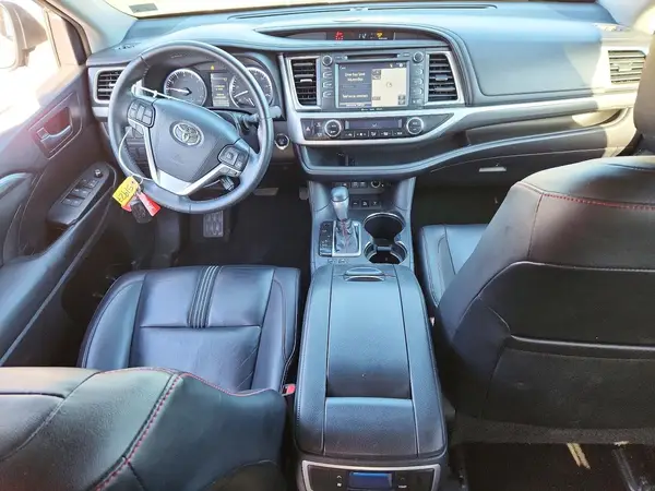 5TDJZRFH6KS570578 2019 TOYOTA HIGHLANDER - Image 8