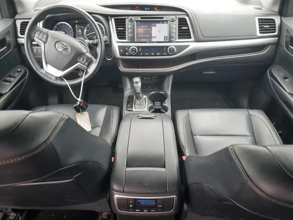 5TDJZRFH6KS587459 2019 TOYOTA HIGHLANDER - Image 8