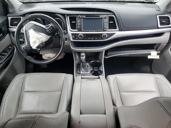 5TDJZRFH6KS588854 2019 TOYOTA HIGHLANDER - Image 8