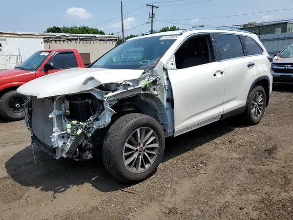 5TDJZRFH6KS592550 2019 TOYOTA HIGHLANDER - Image 1
