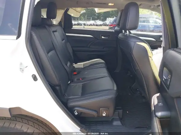 5TDJZRFH6KS594895 2019 TOYOTA HIGHLANDER - Image 8