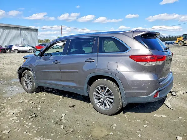 5TDJZRFH6KS597361 2019 TOYOTA HIGHLANDER - Image 2