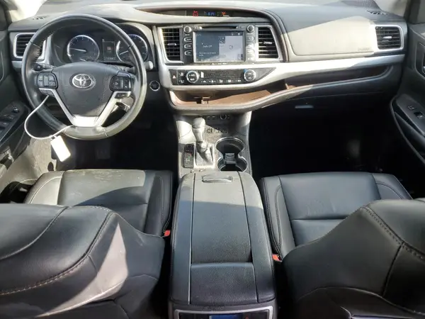 5TDJZRFH6KS599000 2019 TOYOTA HIGHLANDER - Image 8