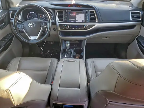 5TDJZRFH6KS599675 2019 TOYOTA HIGHLANDER - Image 8
