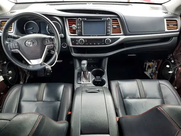 5TDJZRFH6KS608360 2019 TOYOTA HIGHLANDER - Image 8