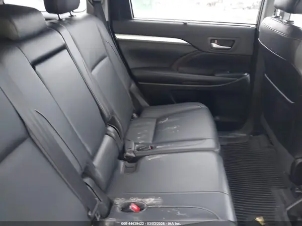 5TDJZRFH6KS611419 2019 TOYOTA HIGHLANDER - Image 8