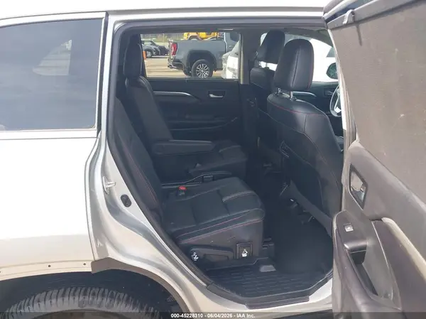 5TDJZRFH6KS614692 2019 TOYOTA HIGHLANDER - Image 8