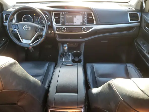 5TDJZRFH6KS616068 2019 TOYOTA HIGHLANDER - Image 8